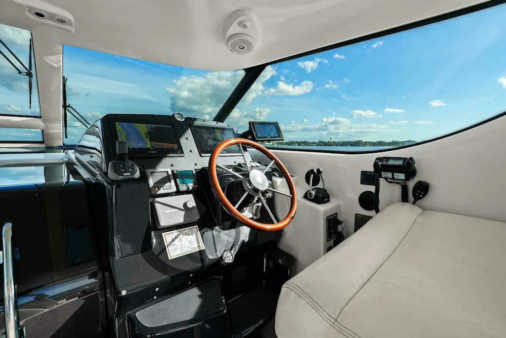 Tiara Yachts 4300 Sovran Yacht For Sale