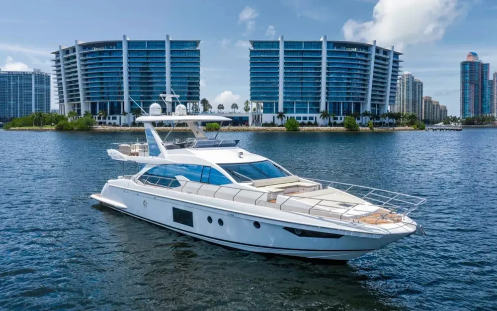 Azimut 66 Fly Yacht For Sale