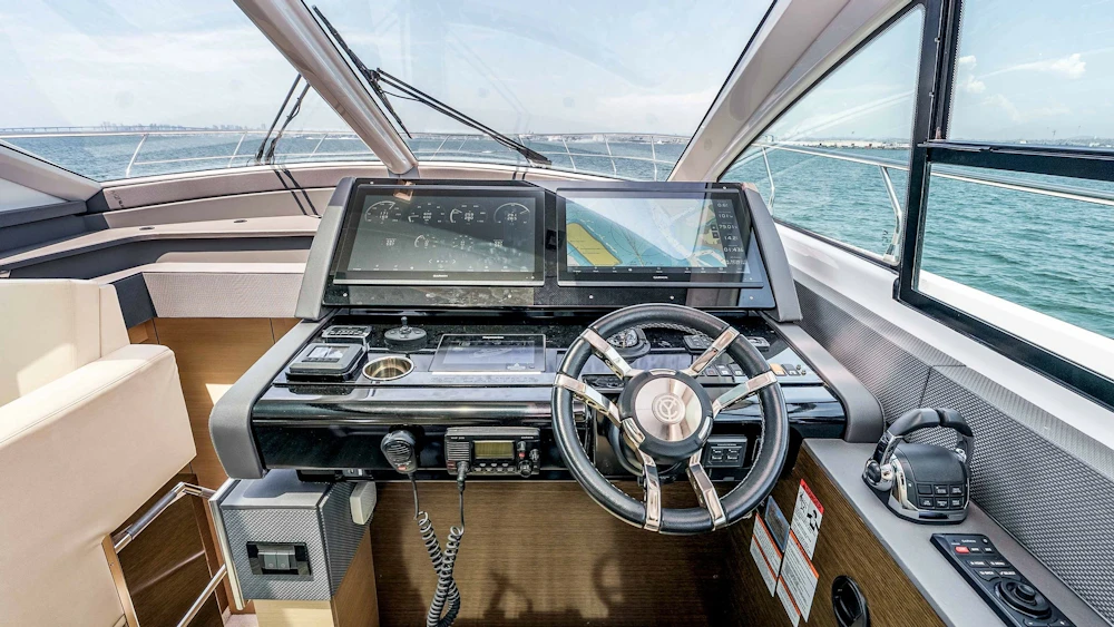 Cruisers 60 Cantius  Yacht For Sale