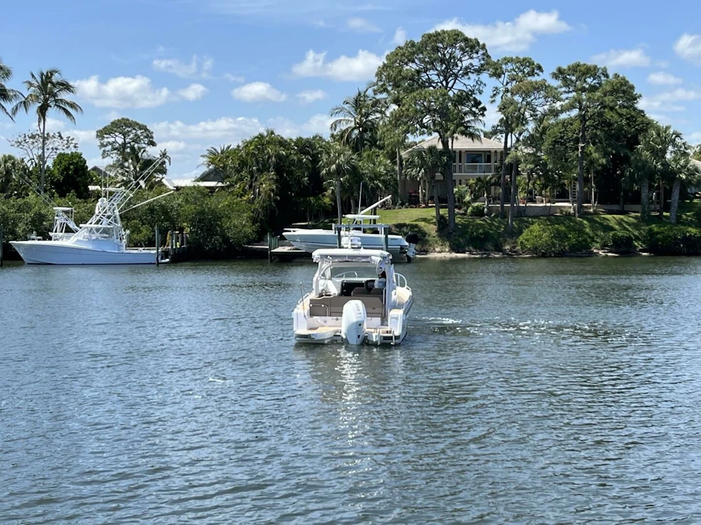 Nimbus Weekender 9 Yacht For Sale