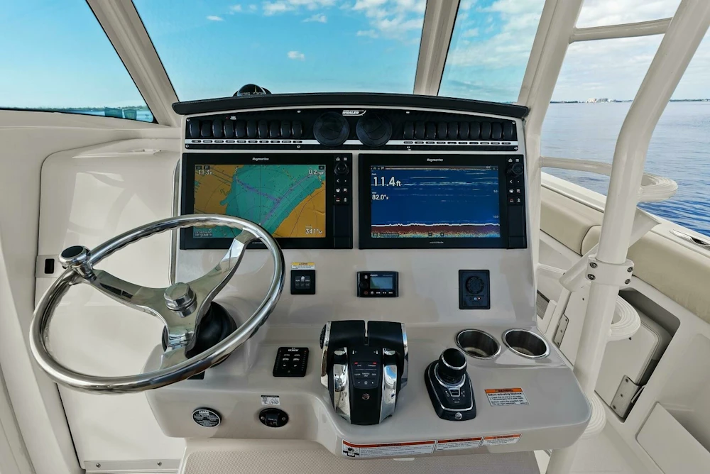 Boston Whaler 380 Outrage Yacht For Sale