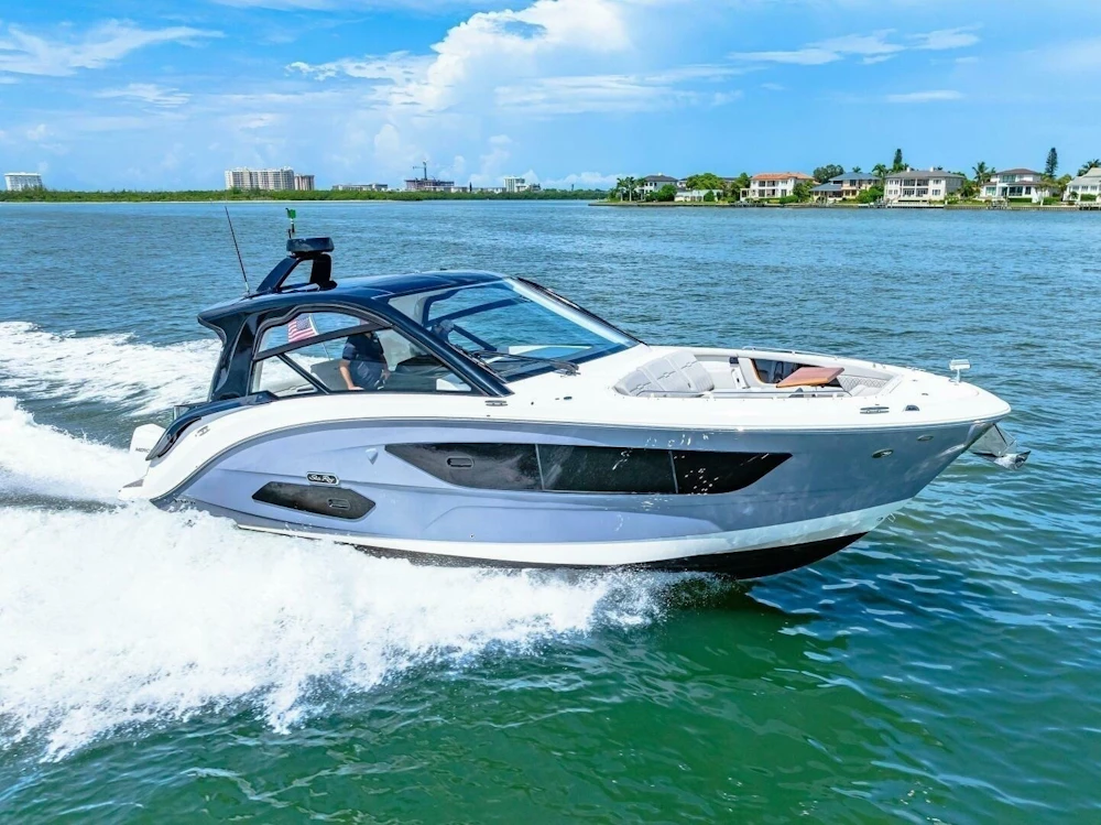 Sea Ray 370 Sundancer Yacht For Sale