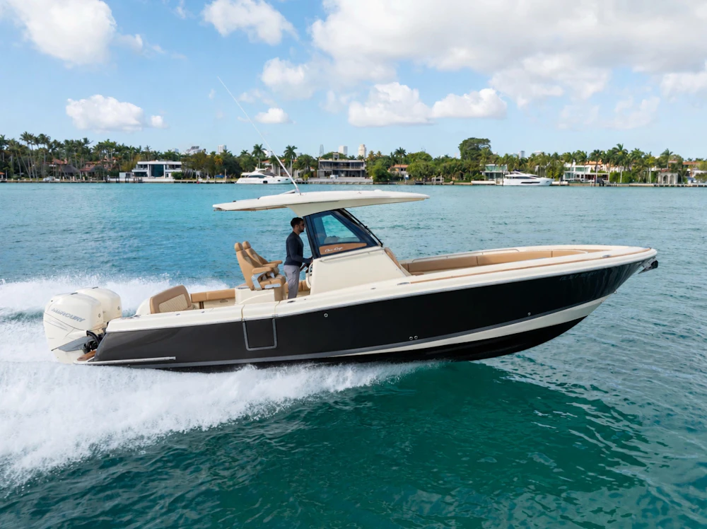 Chris-Craft Catalina 30 Yacht For Sale