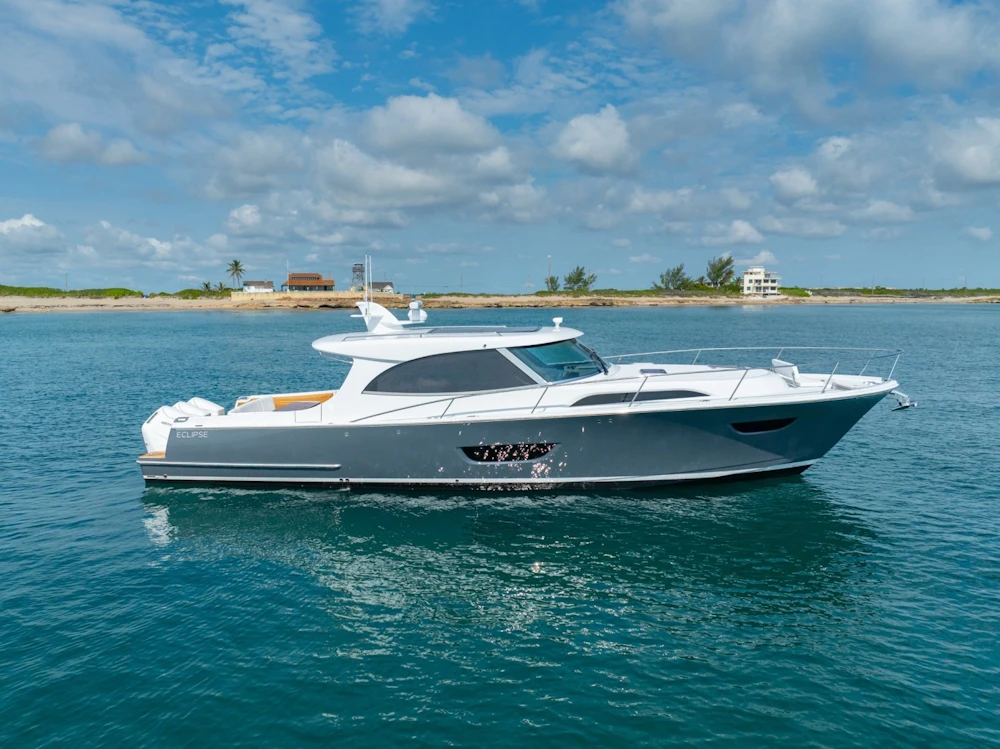 ECLIPSE 505 Shadow Yacht For Sale