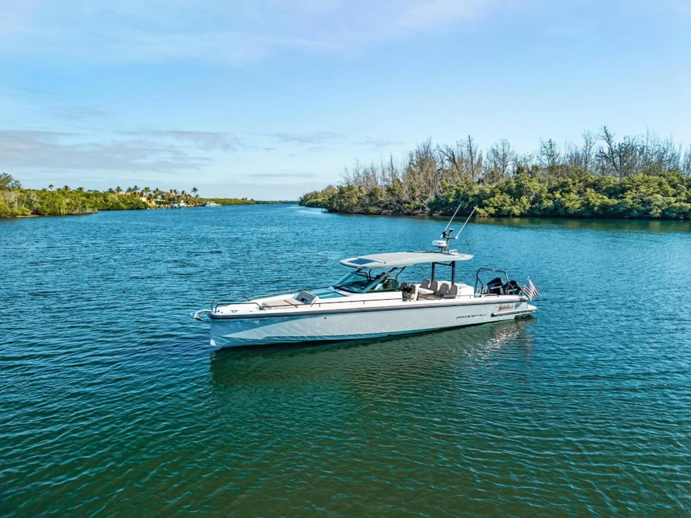 Axopar 37 Suntop Yacht For Sale