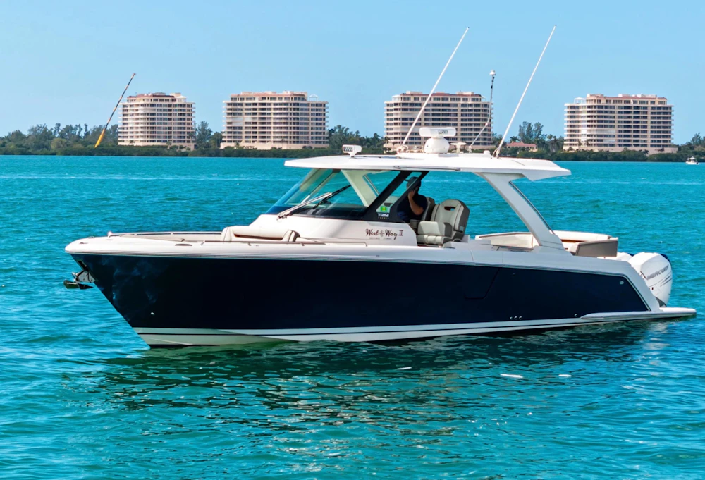 Tiara Yachts 38 LS Yacht For Sale