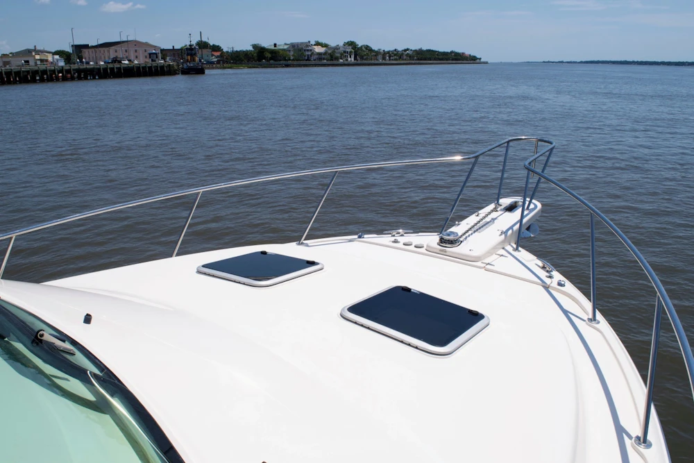 Grady-White 370 Express Yacht For Sale