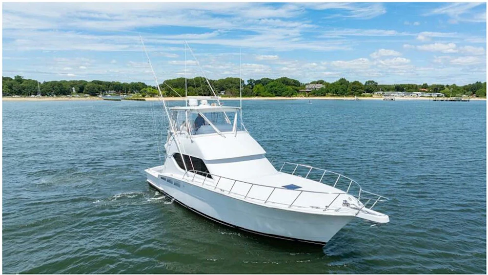 Hatteras Convertible 50 Yacht For Sale