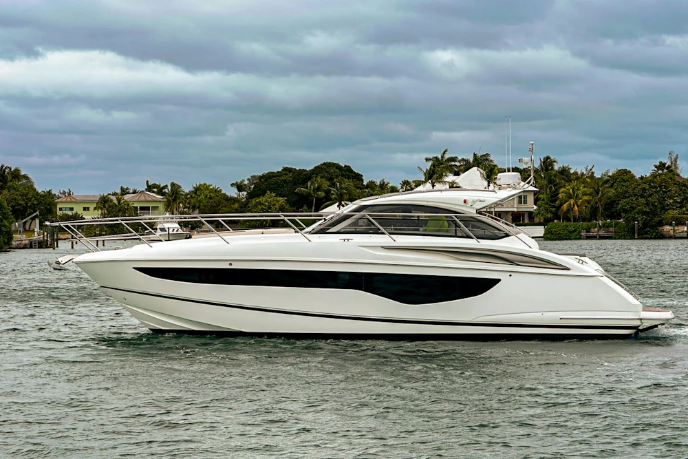 Princess V40 Yacht For Sale