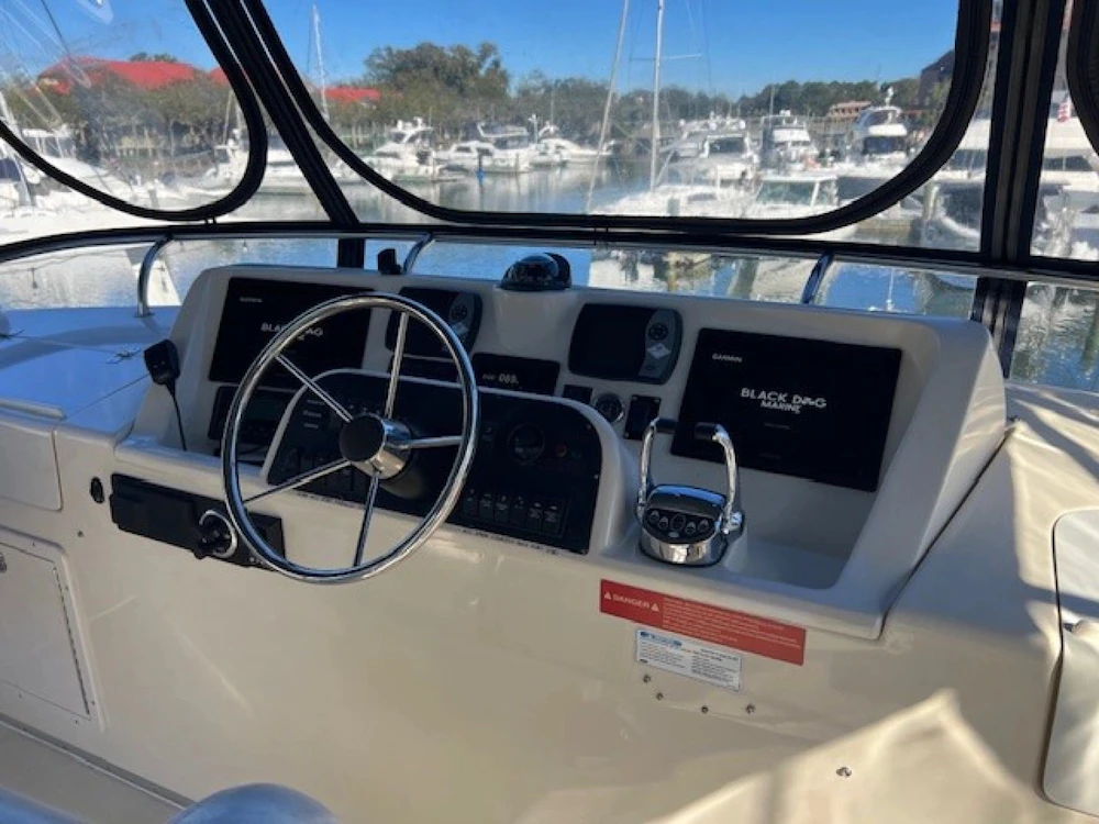 Mainship 43 Trawler Yacht For Sale