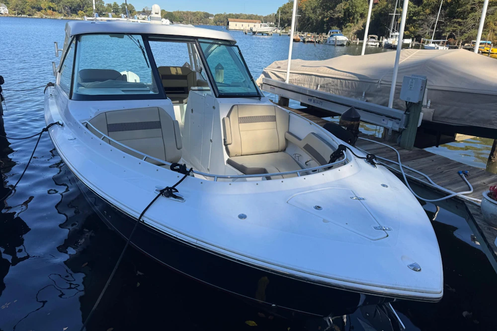Pursuit DC 325 Dual Console Yacht For Sale