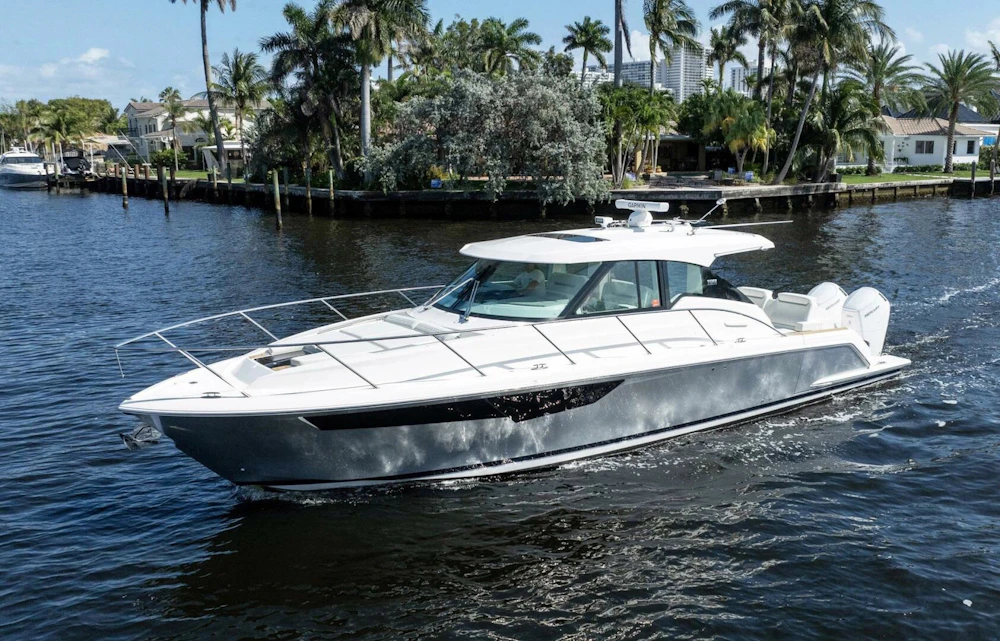 Tiara Yachts 43 LE Yacht For Sale