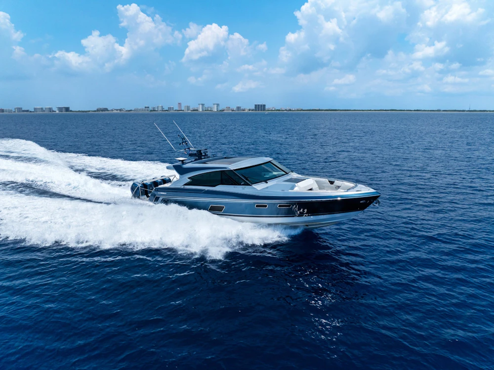 Formula 500 Super Sport Crossover Yacht For Sale