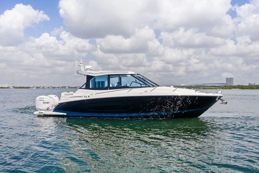 Regal 36 XO Yacht For Sale