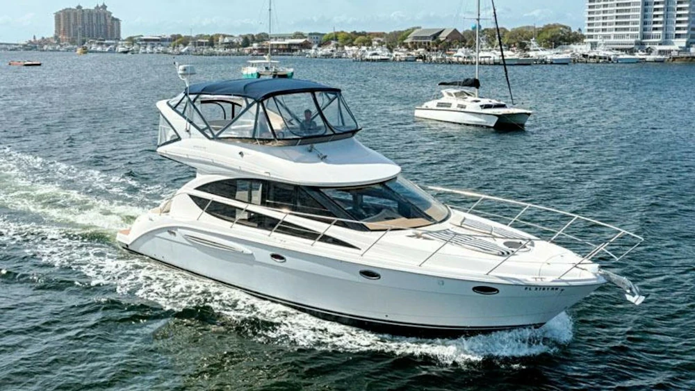 Meridian 391 Sedan Yacht For Sale