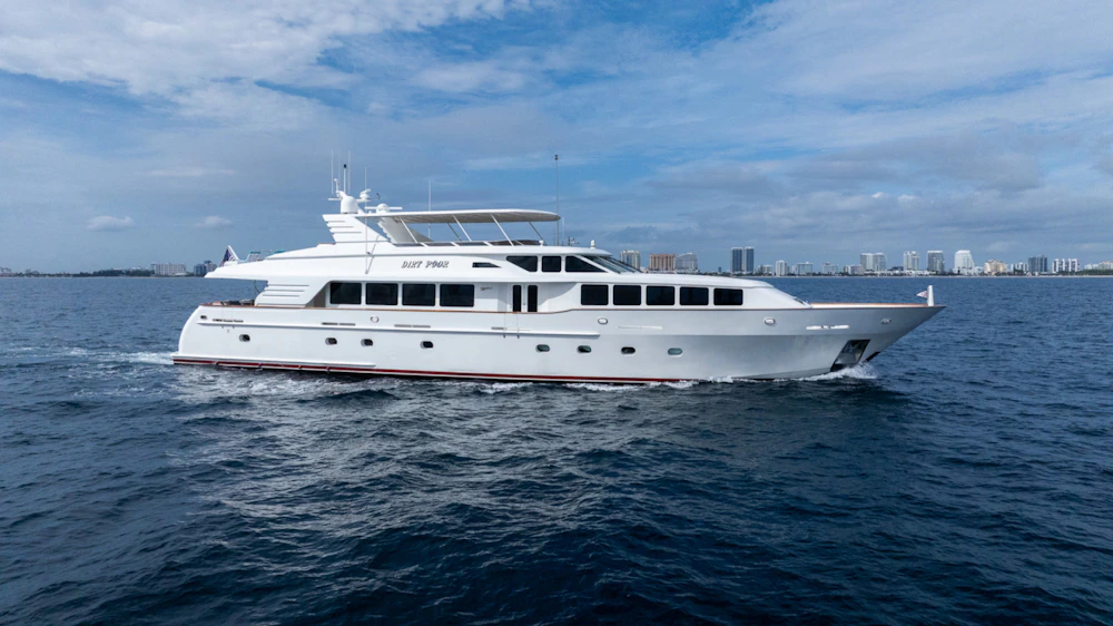 Trinity Yachts Raised Pilothouse Yacht For Sale