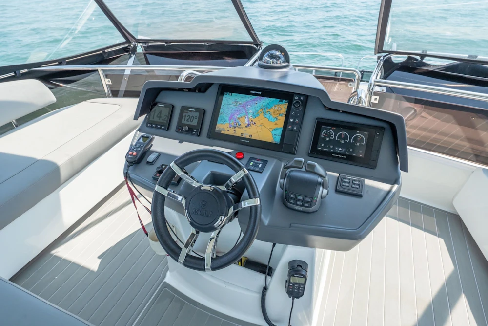 Aquila 44 Yacht Yacht For Sale