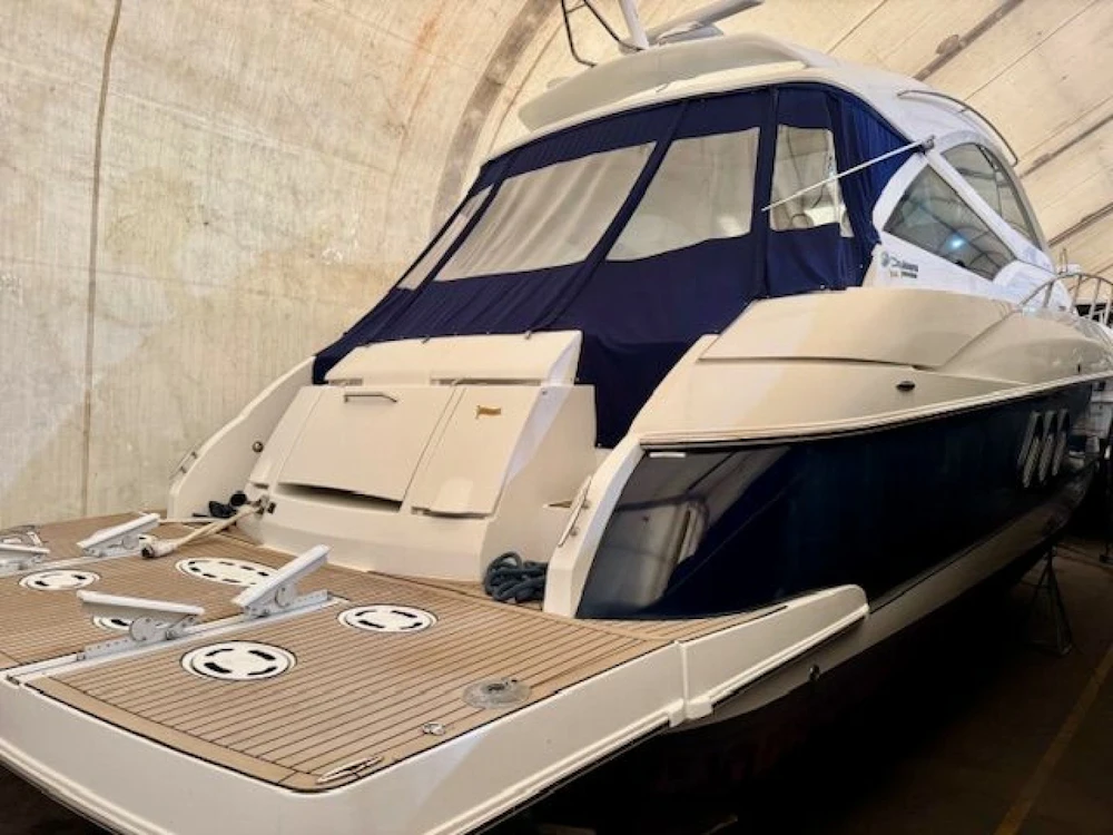 Cruisers Yachts 540 Sports Coupe Yacht For Sale