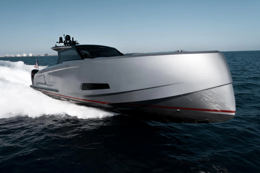Vanquish Yachts VQ45 Veloce Hardtop Yacht For Sale