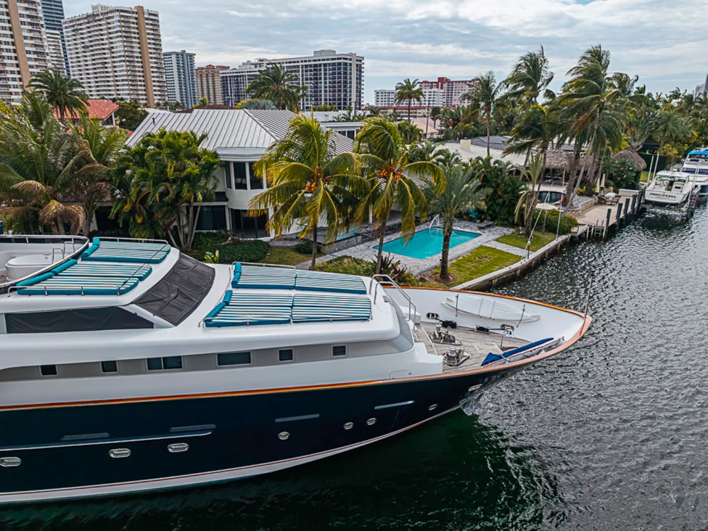 Benetti Trideck Yacht For Sale