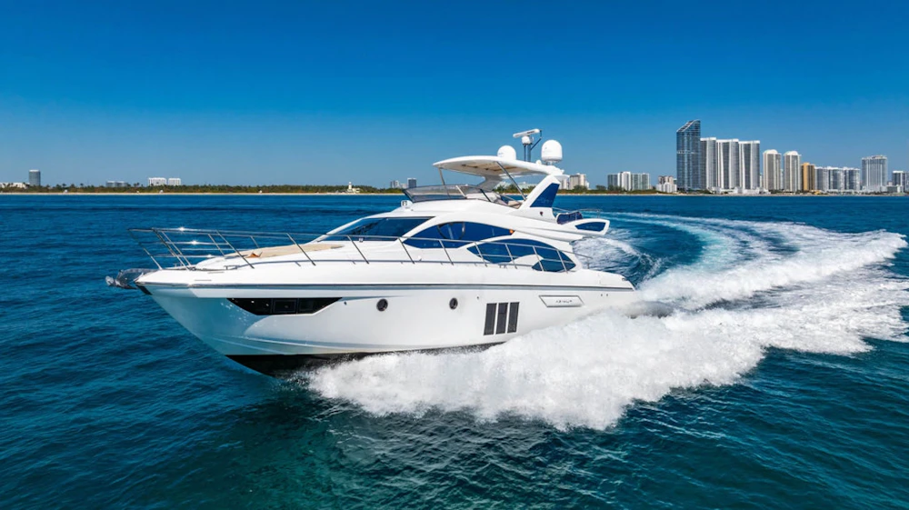 Azimut 54 Flybridge Yacht For Sale