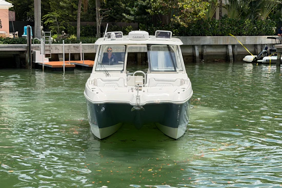 World Cat 325CC Yacht For Sale