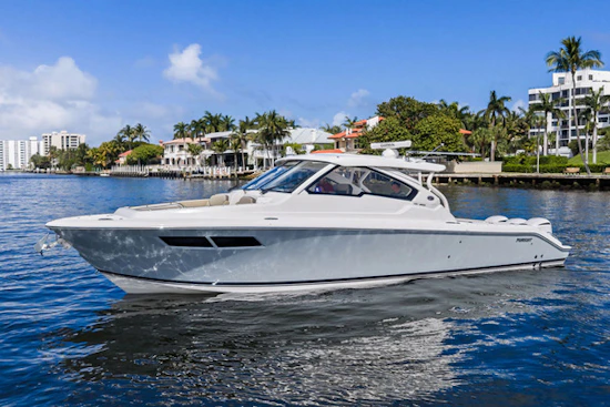Pursuit 365 DC Yacht For Sale