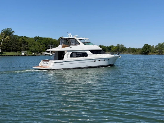 Carver 560 Voyager Yacht For Sale