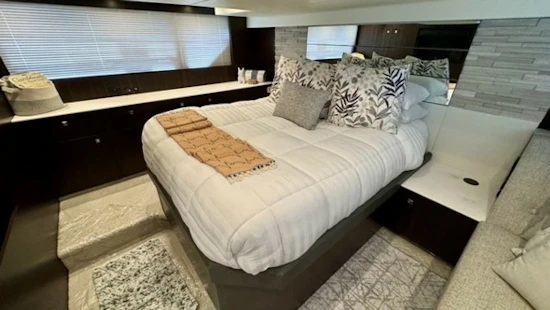 Cruisers Yachts 50 Cantius Yacht For Sale