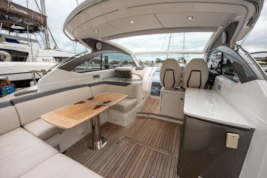 Princess V40 Yacht For Sale