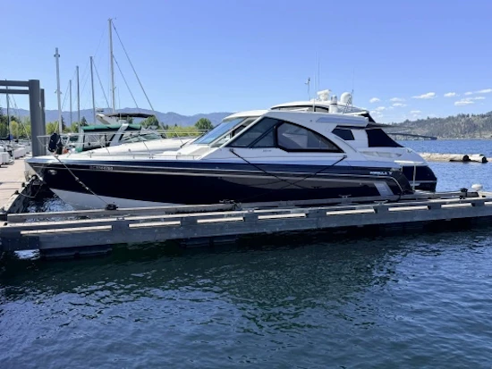 Formula 380 Super Sport Crossover I/O Yacht For Sale