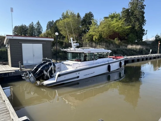 Axopar 37 XC Yacht For Sale