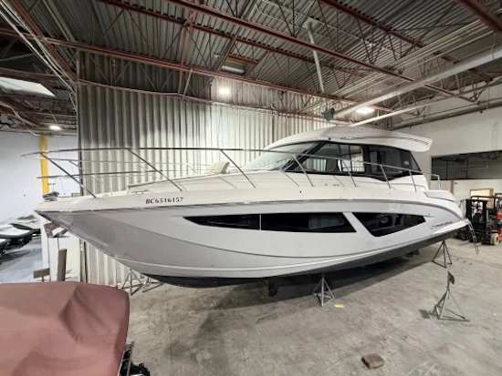 Regal 42 Grande Coupe Yacht For Sale