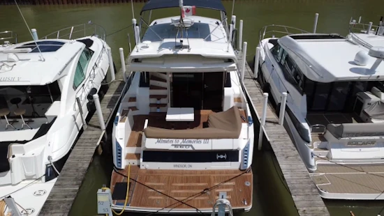 Galeon 560 Sky Yacht For Sale