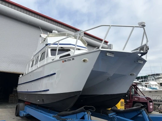 Custom Power Cat 40 Yacht For Sale