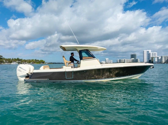 Chris-Craft Catalina 30 Yacht For Sale