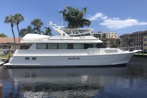 Picture Of: 74' Hatteras Motoryacht Sport Deck 1996 Yacht For Sale | 1 of 88