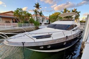 Picture Of: 50' Marquis 500 Sport Bridge 2011 Yacht For Sale | 3 of 36