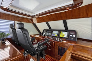 Picture Of: 76' Hampton 76' Skylounge Motoryacht 2014 Yacht For Sale | 3 of 55