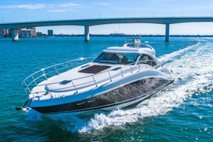Picture Of: 60' Sea Ray 55 Sundancer 2008 Yacht For Sale | 1 of 57