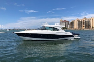 Picture Of: 45' Cruisers Yachts 45 Cantius 2015 Yacht For Sale | 2 of 56