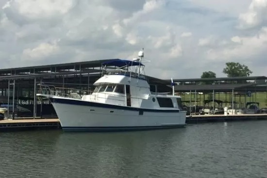 Hatteras 48 LRC Yacht For Sale