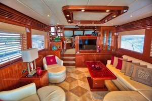 Picture Of: 58' Hampton 580 Pilot House 2009 Yacht For Sale | 3 of 37
