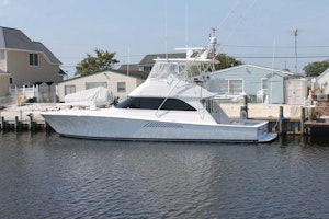 Picture Of: 52' Viking 52 Convertible 2002 Yacht For Sale | 3 of 65