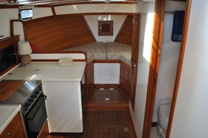 Picture Of: 36' Ellis Express 2006 Yacht For Sale | 3 of 22