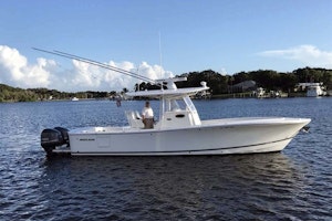 Picture Of: 31' Regulator 31 Center Console 2017 Yacht For Sale | 1 of 55