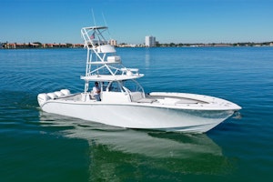 Picture Of: 42' Yellowfin 42 Center Console 2016 Yacht For Sale | 1 of 41