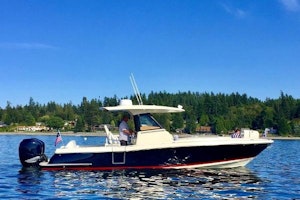 Picture Of: 30' Chris-Craft 30 Catalina 2018 Yacht For Sale | 1 of 22