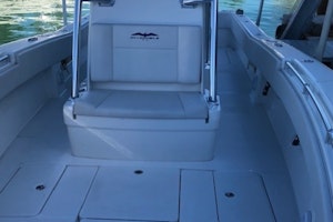 Picture Of: 33' Invincible 33 Center Console 2017 Yacht For Sale | 4 of 17