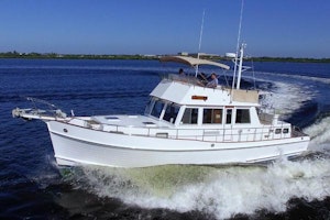 Picture Of: 46' Grand Banks 46 Classic 2002 Yacht For Sale | 4 of 63